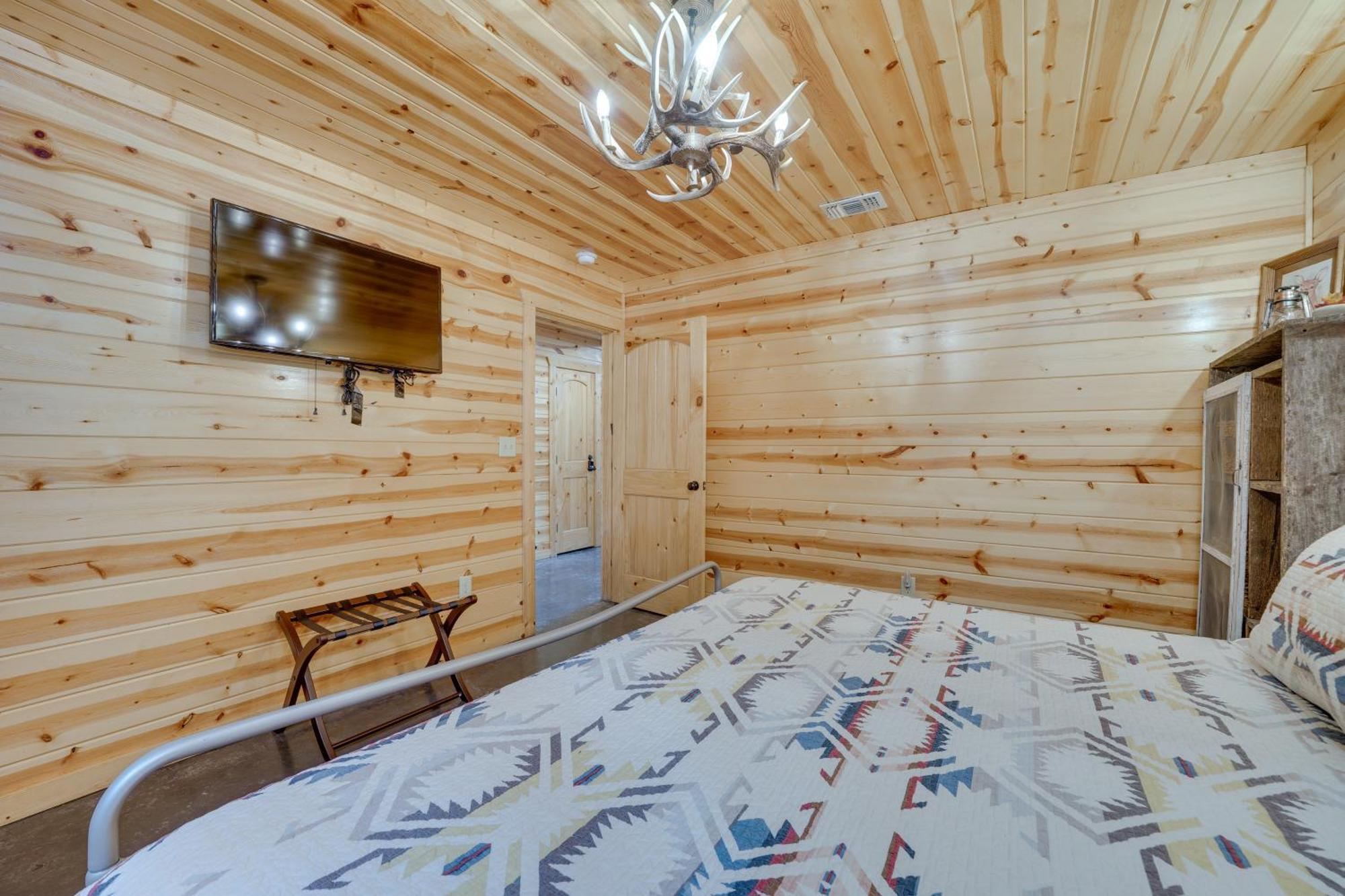 Penny Lane Lodge Broken Bow Cabin Less Than 6 Mi To Lake Экстерьер фото
