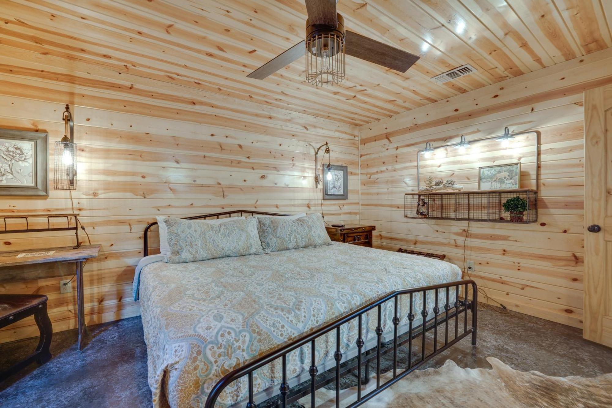 Penny Lane Lodge Broken Bow Cabin Less Than 6 Mi To Lake Экстерьер фото